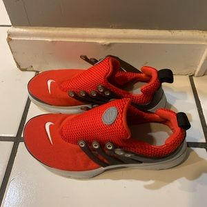 Kids Nike Freerunner size 3 youth